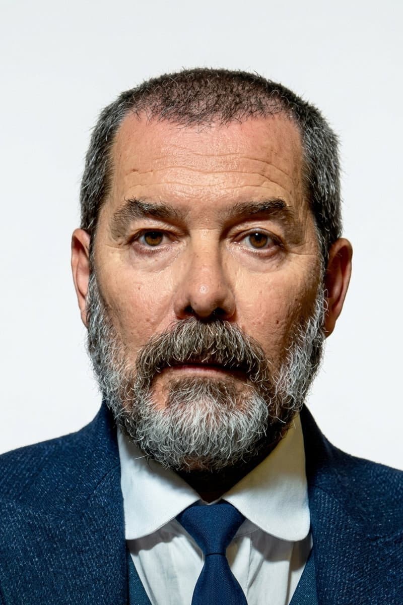 Fikret Kuşkan profile