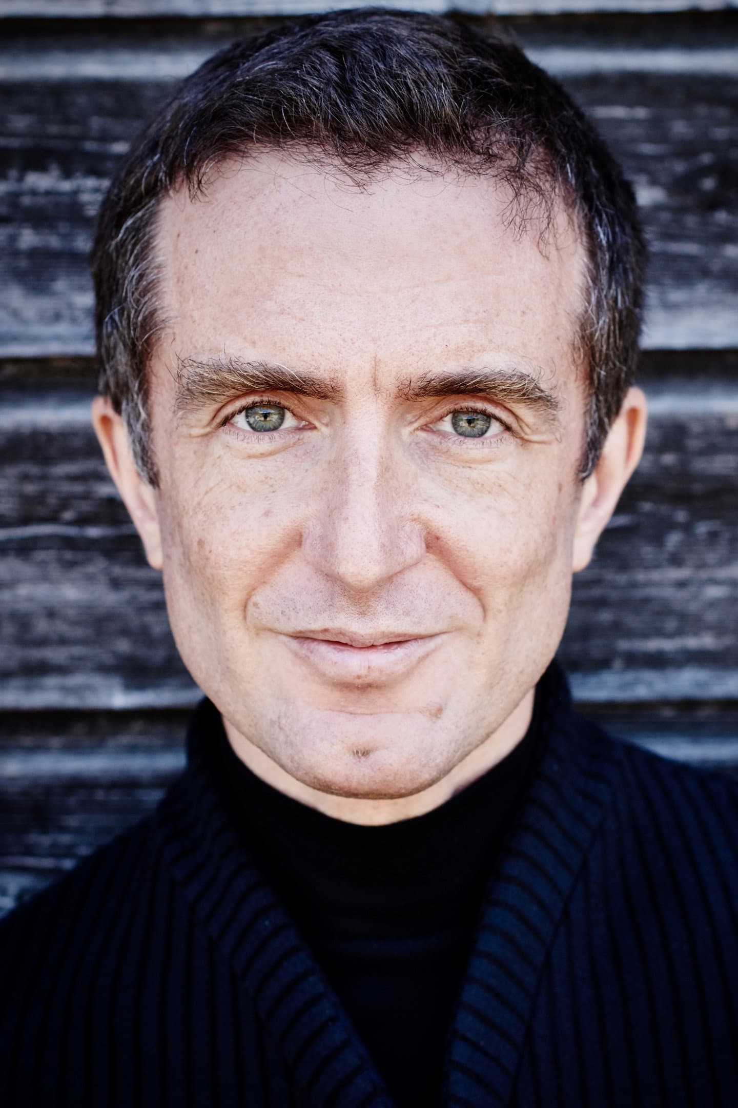 Tedi Papavrami profile