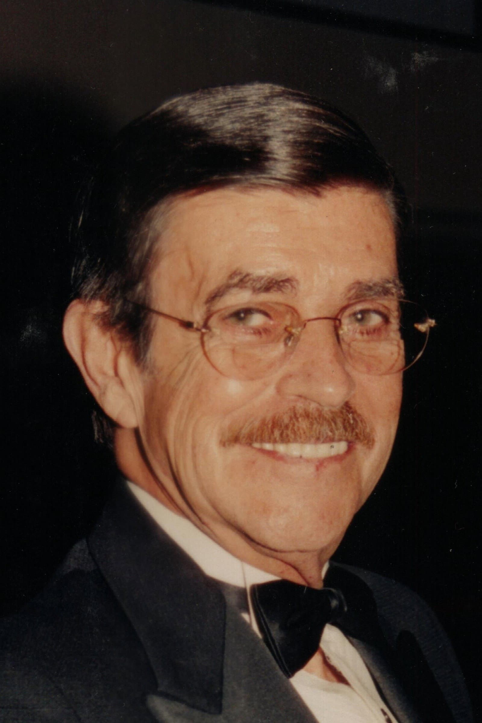 Oscar Morelli profile