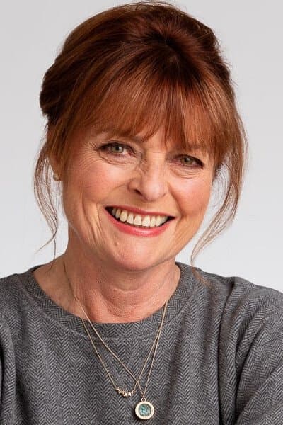Janet Ellis profile