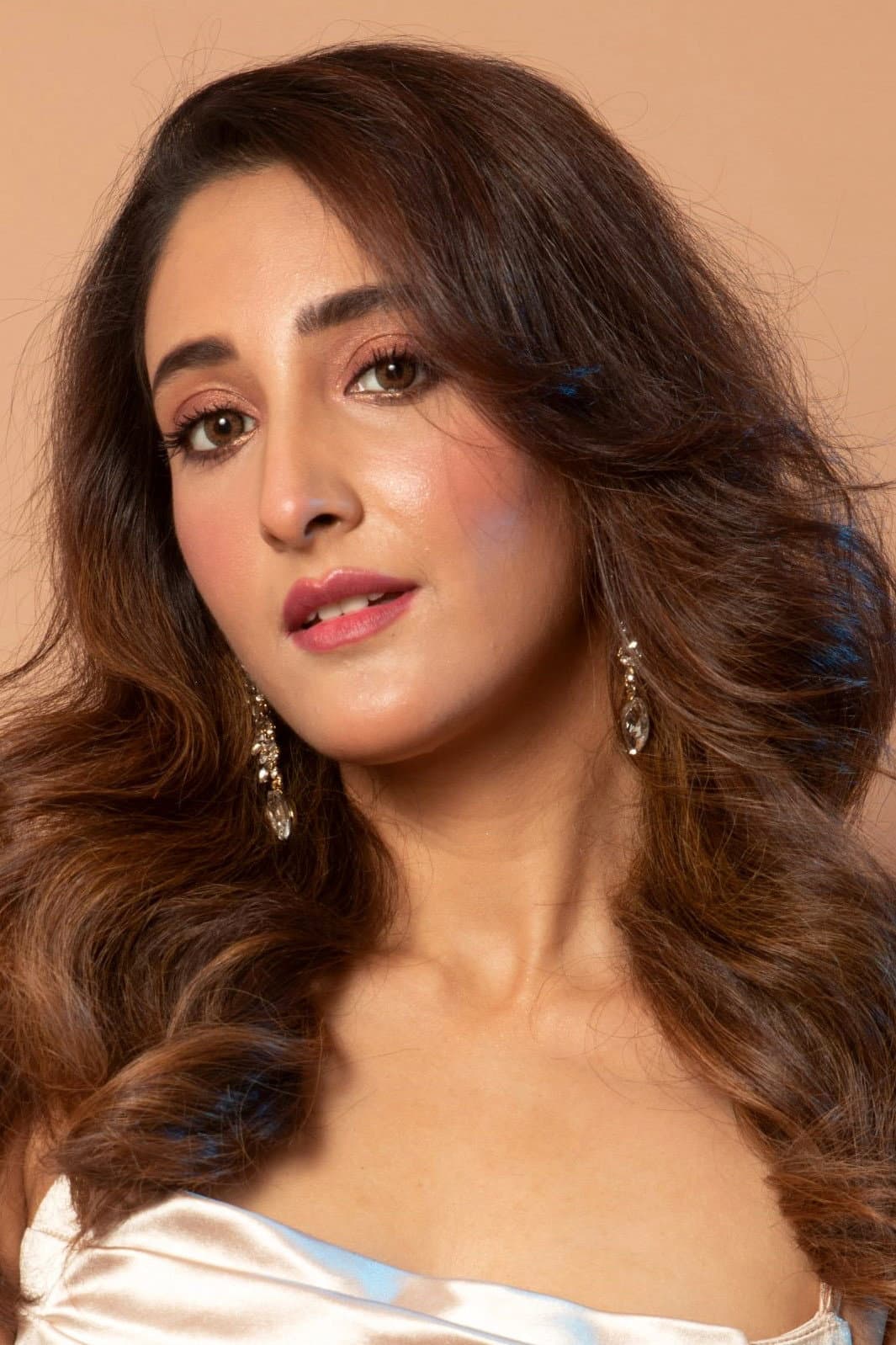 Shivya Pathania profile