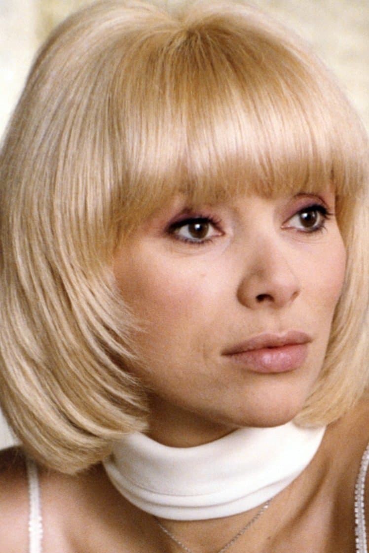 Mireille Darc profile