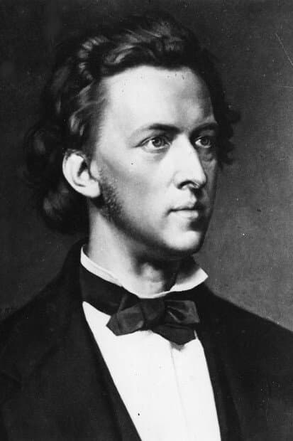 Frédéric Chopin profile