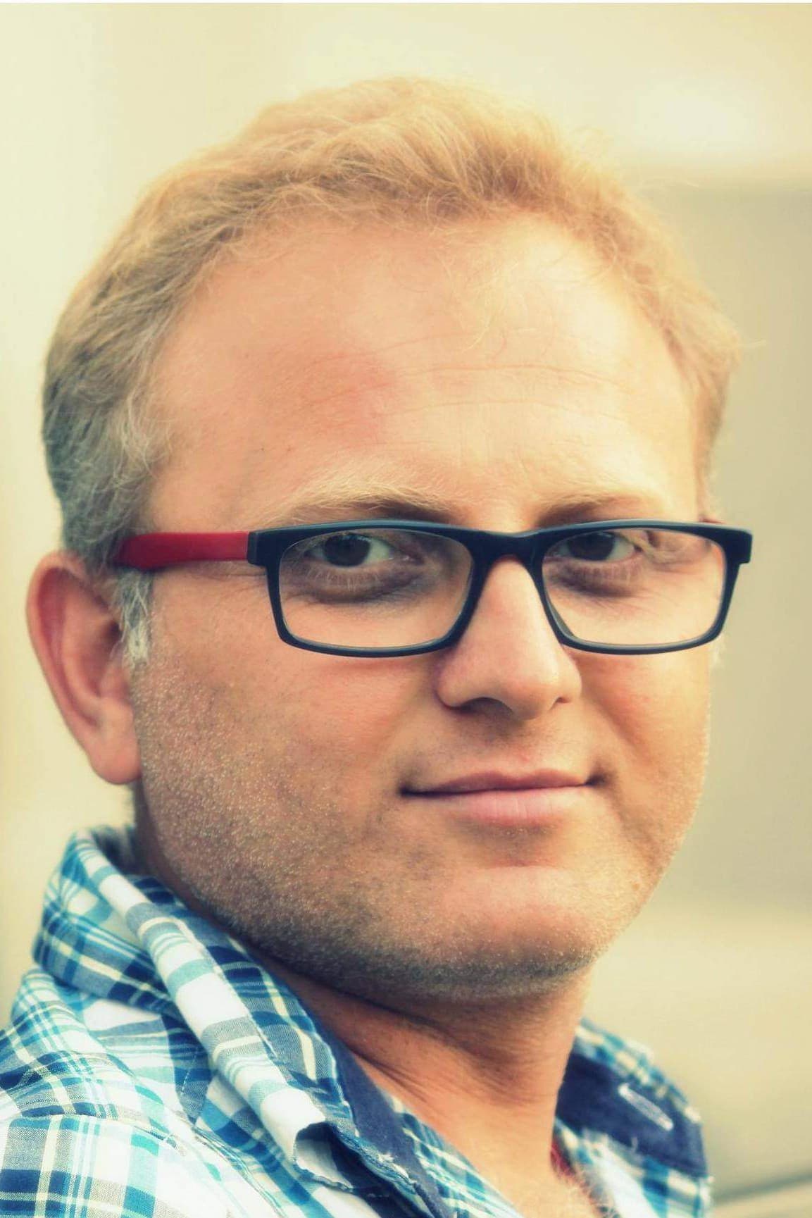 Naresh Kathooria profile