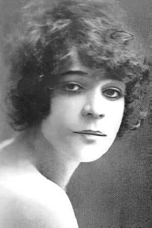 Nina Speight profile