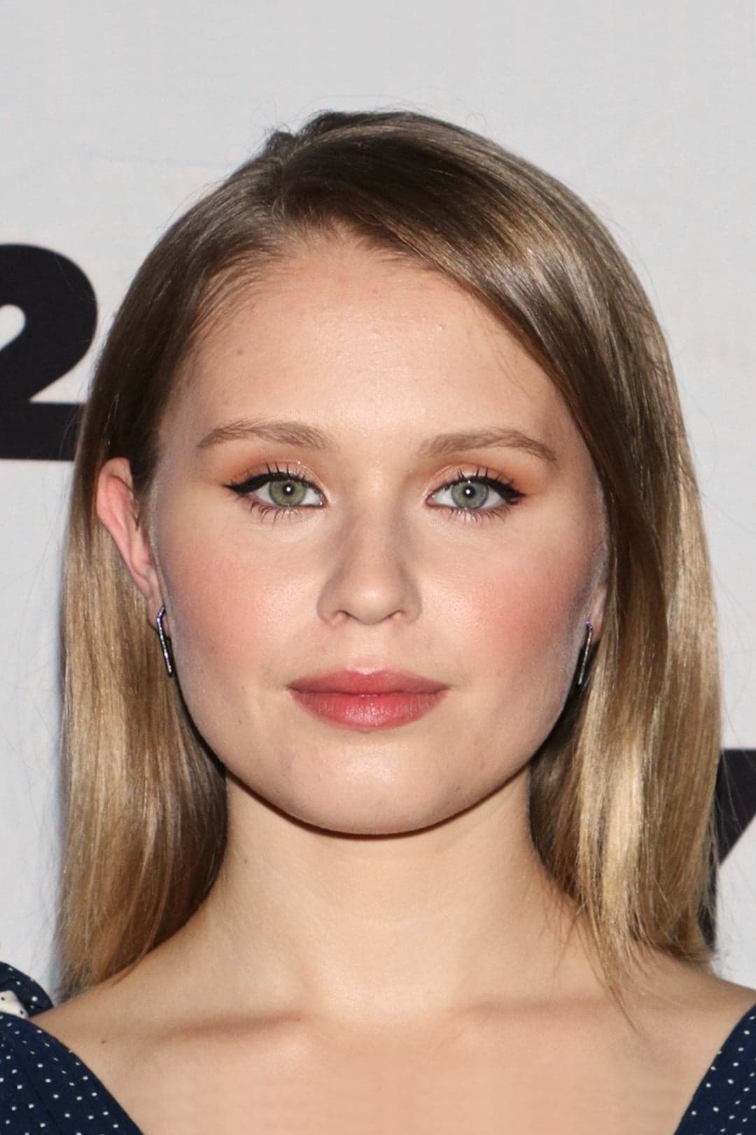 Eliza Scanlen profile