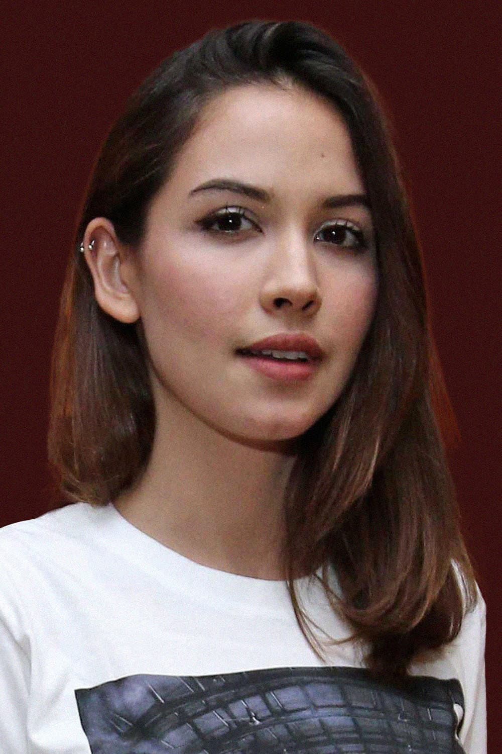 Estelle Linden profile