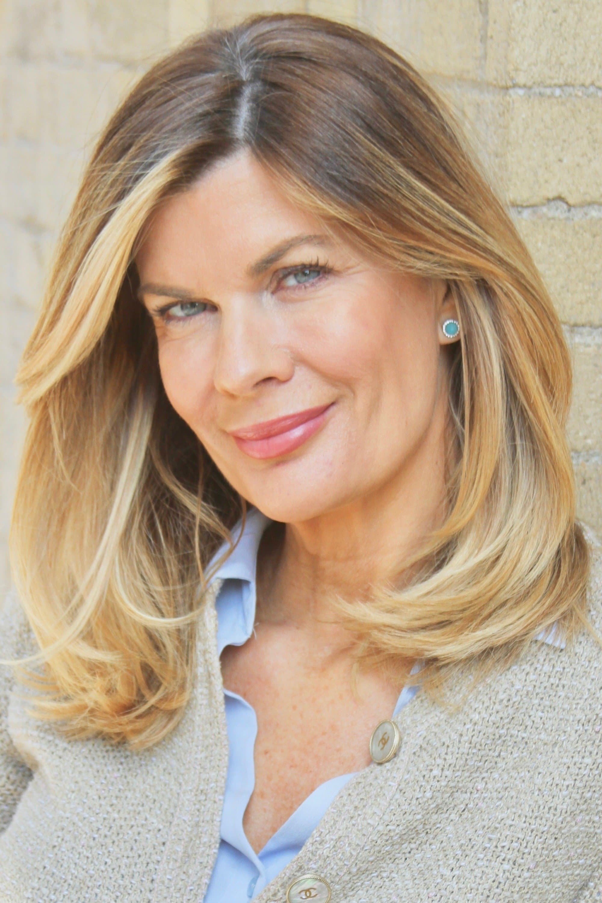 Mia Matthews profile