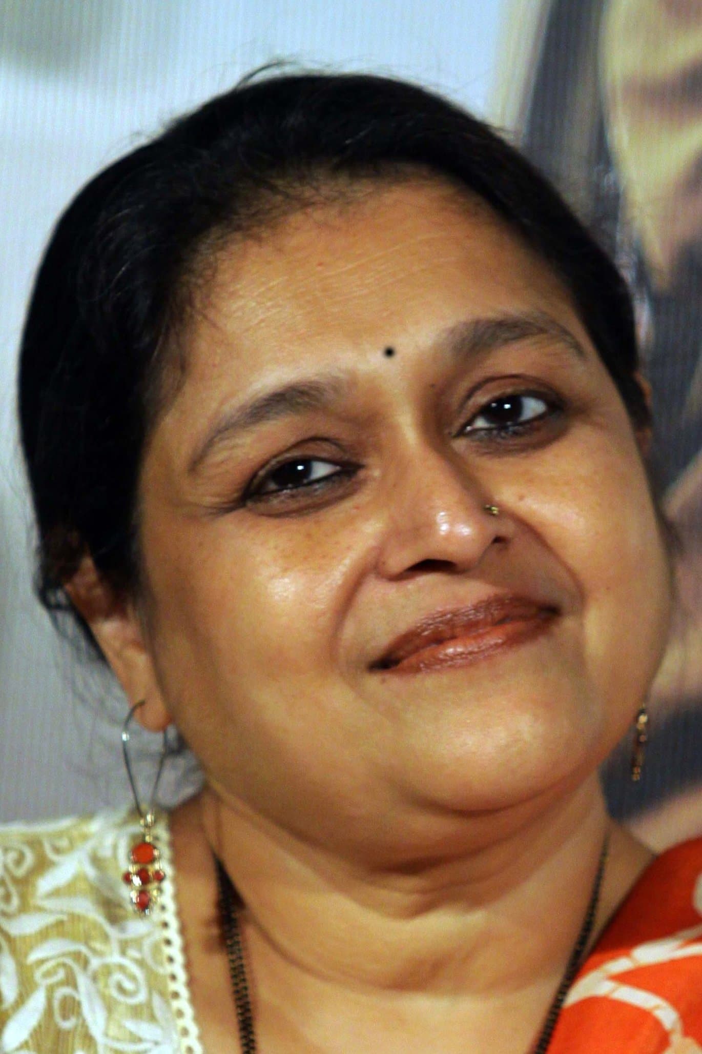 Supriya Pathak profile