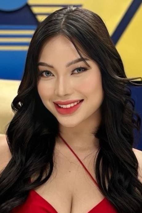 Divine Villareal profile