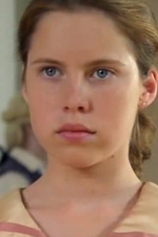 Lauren Hewett profile