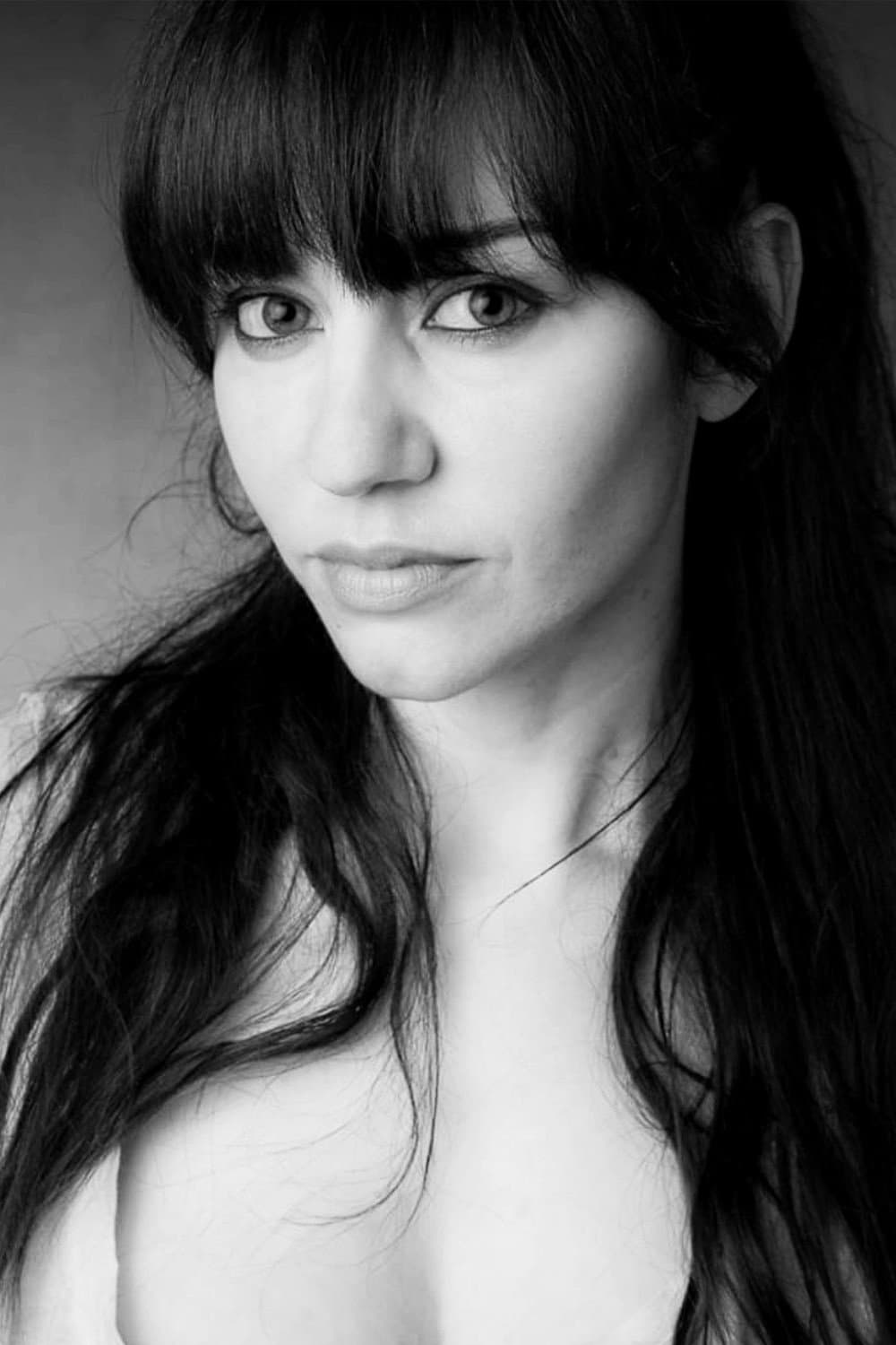 Emma Caballero profile