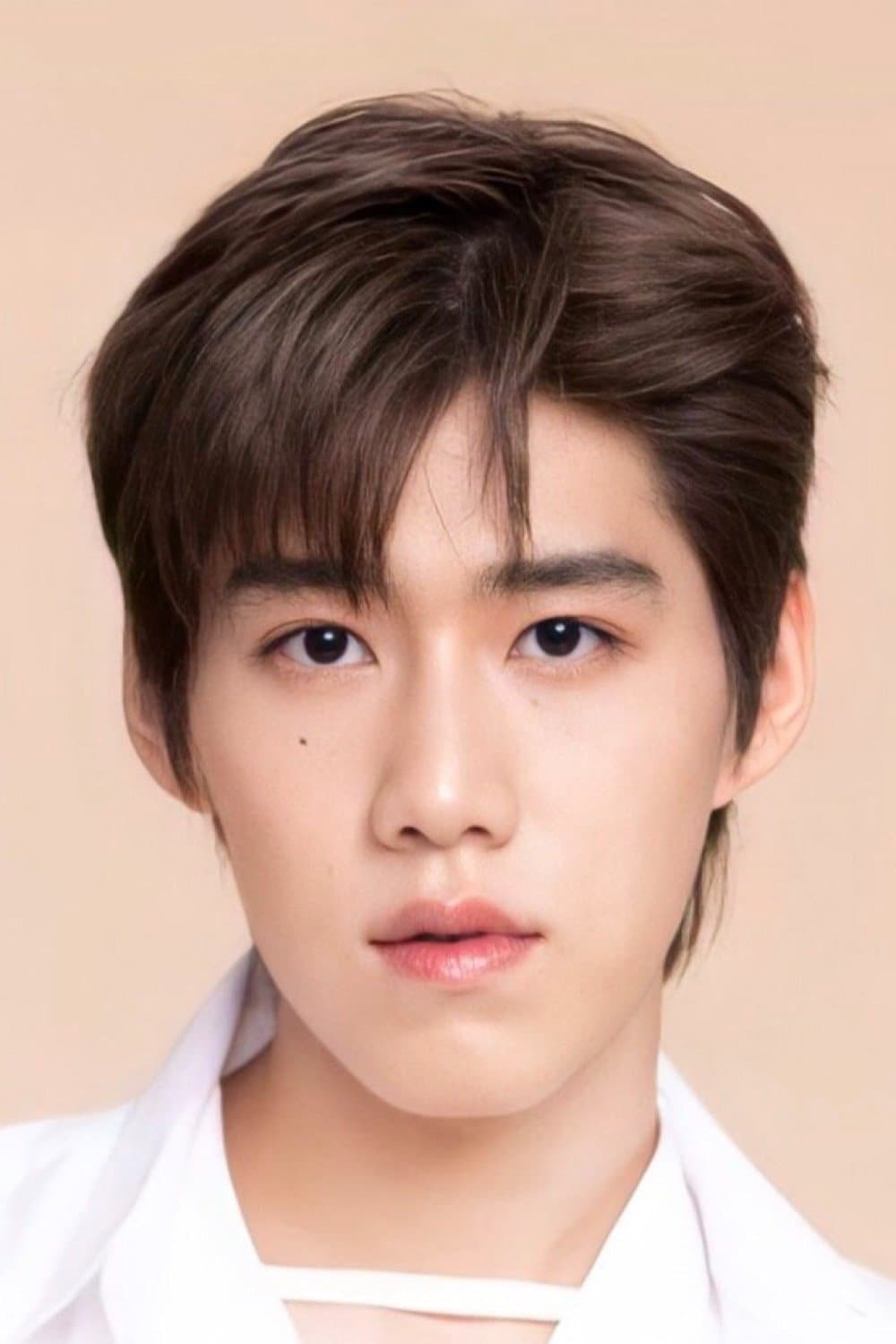 Krit Amnuaydechkorn profile