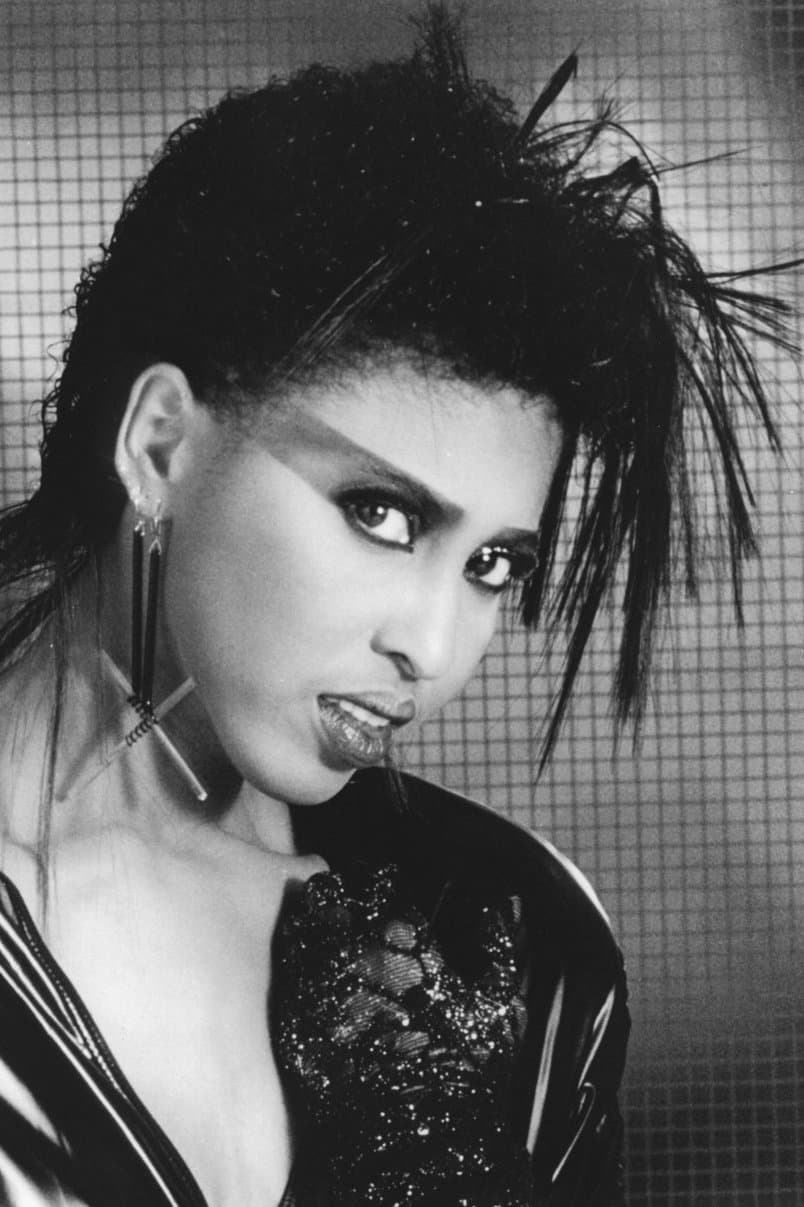 Nona Hendryx profile