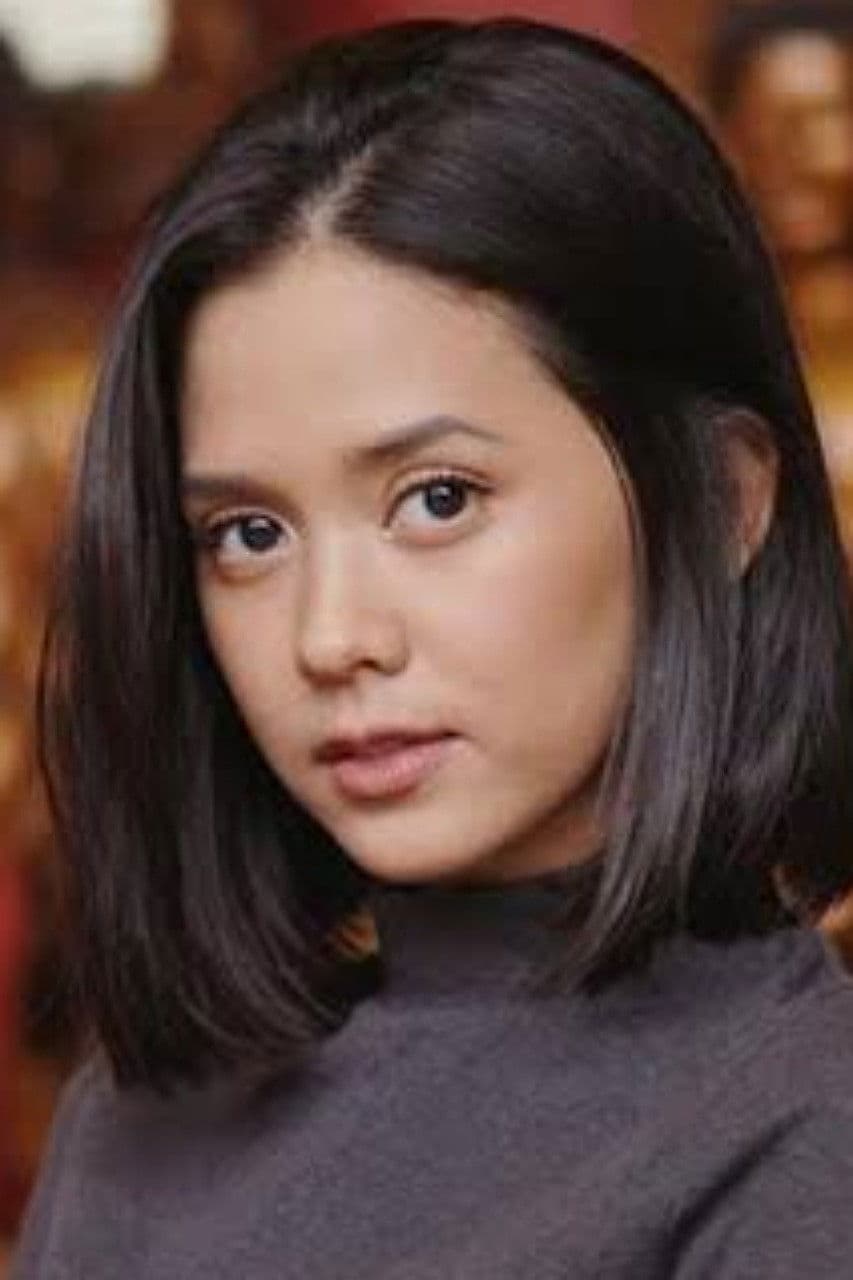 Givina Lukita profile