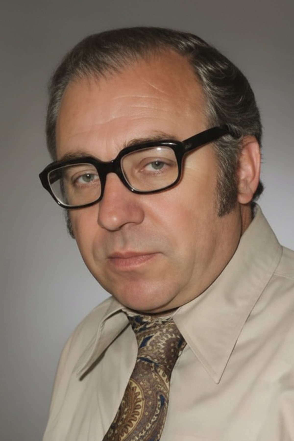 Nejat Saydam profile