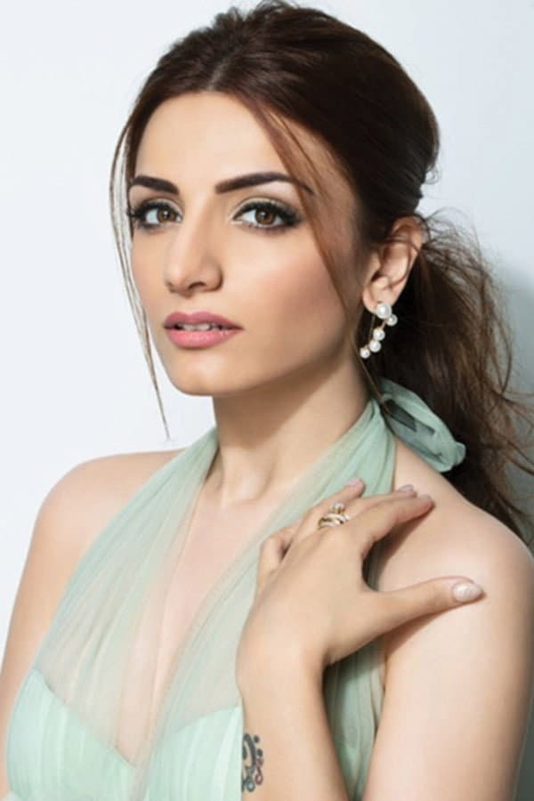 Prakriti Kakar profile