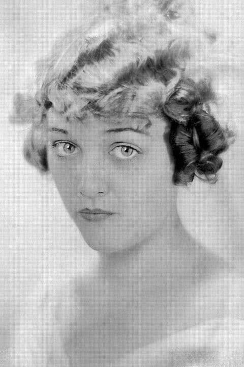 Mildred Davis profile