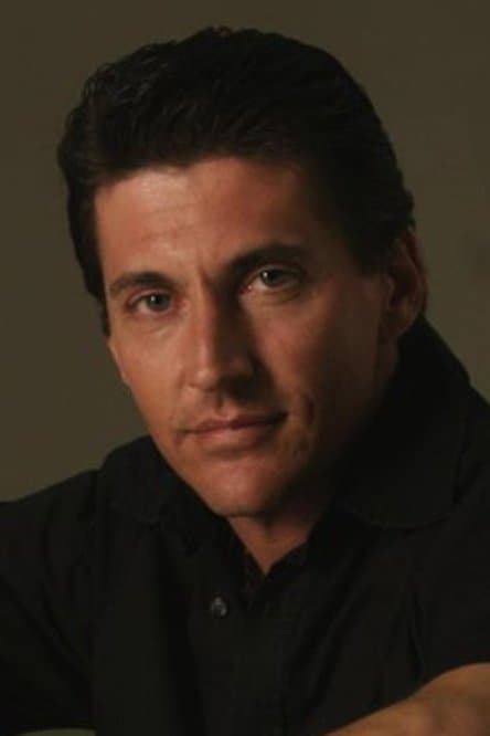 Loren Avedon profile