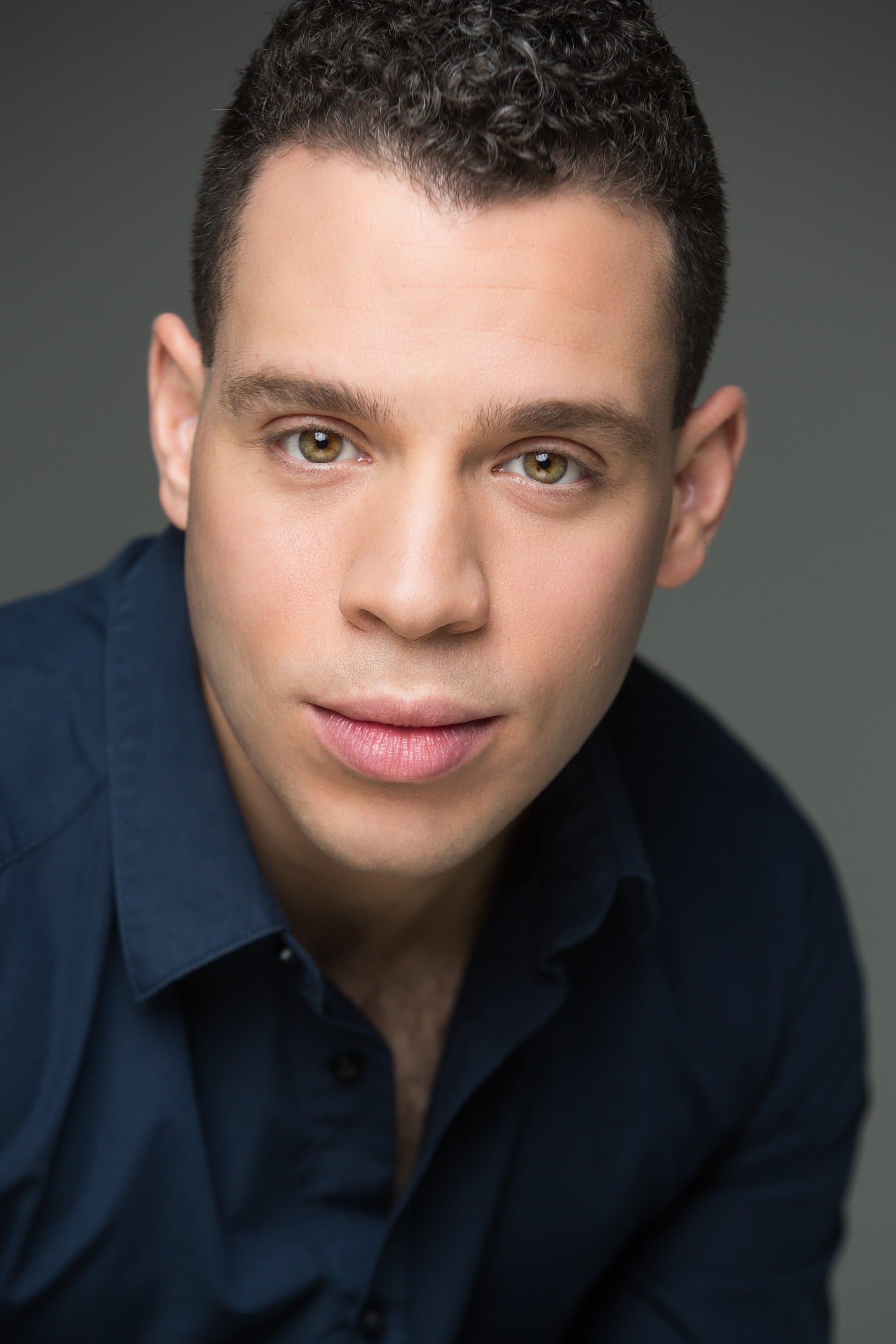 Robin de Jesús profile