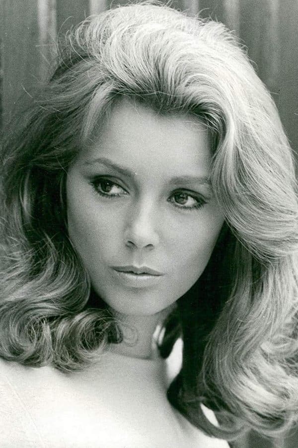 Elizabeth Ercy profile