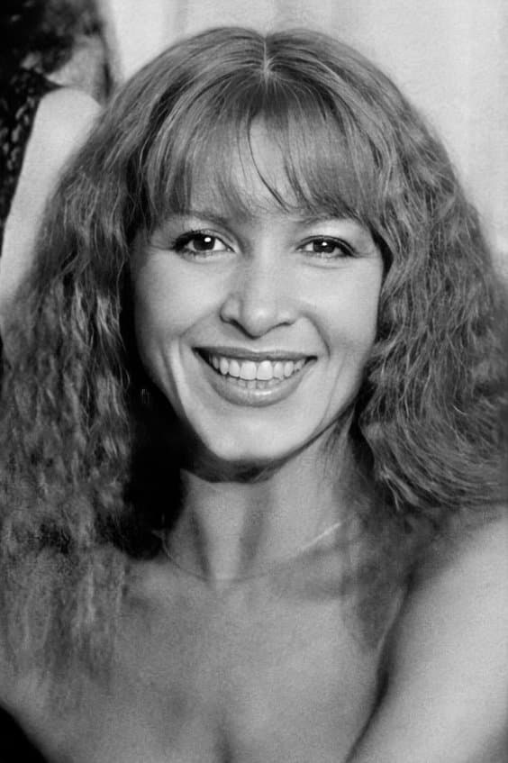 Carina Barone profile