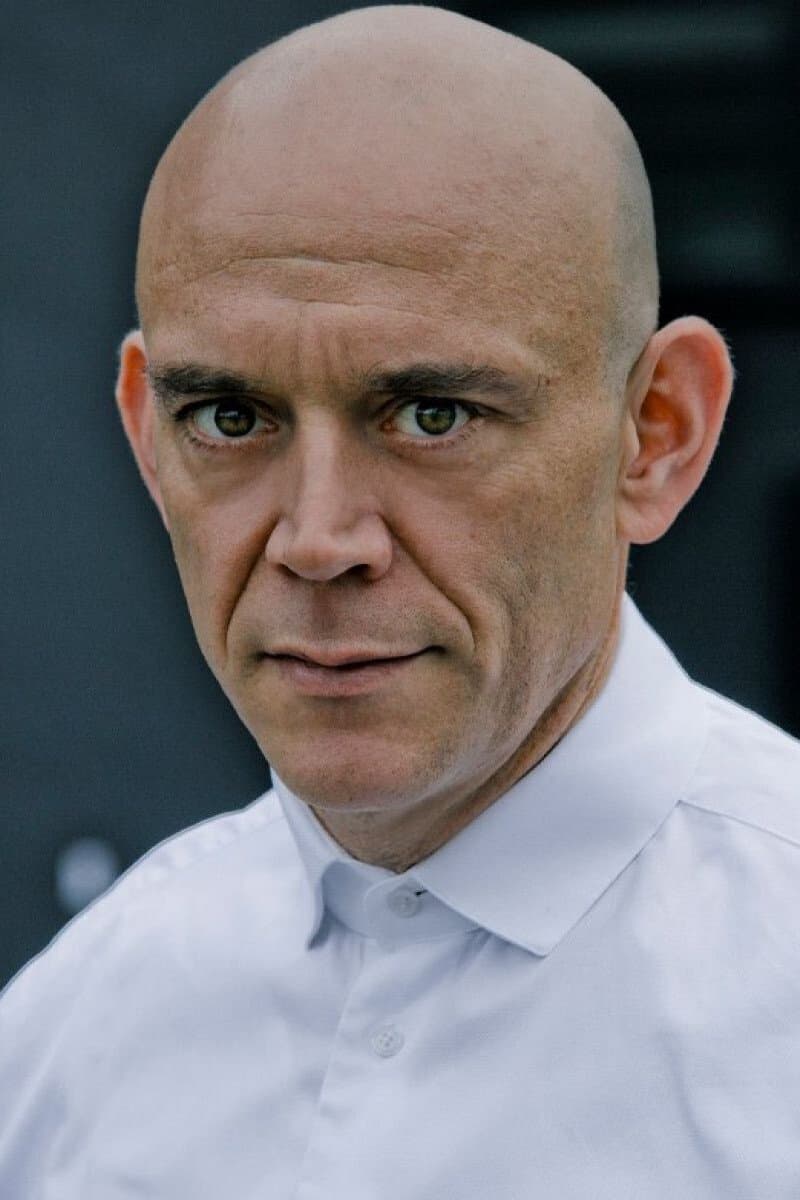 Robert Dölle profile