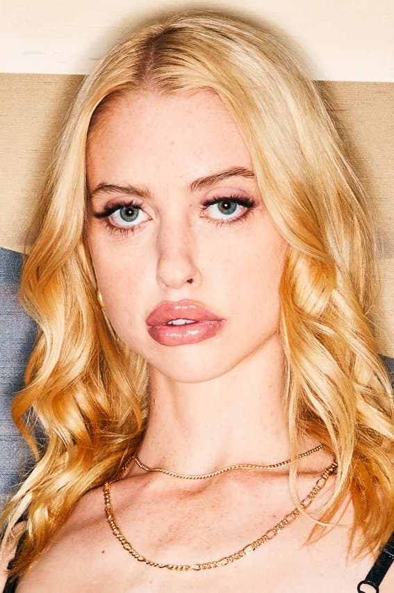 Chloe Cherry profile