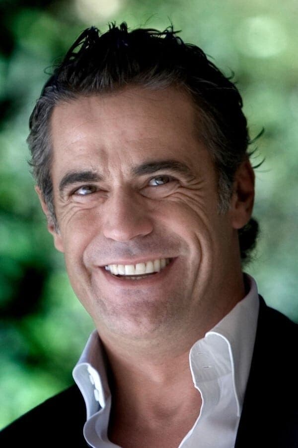 Edoardo Costa profile