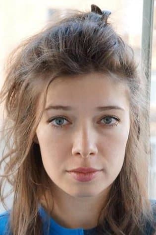 Alexandra Pirici profile