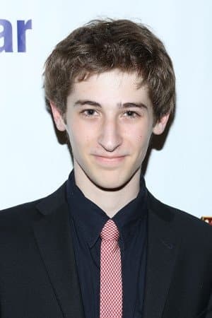 Noah Robbins profile