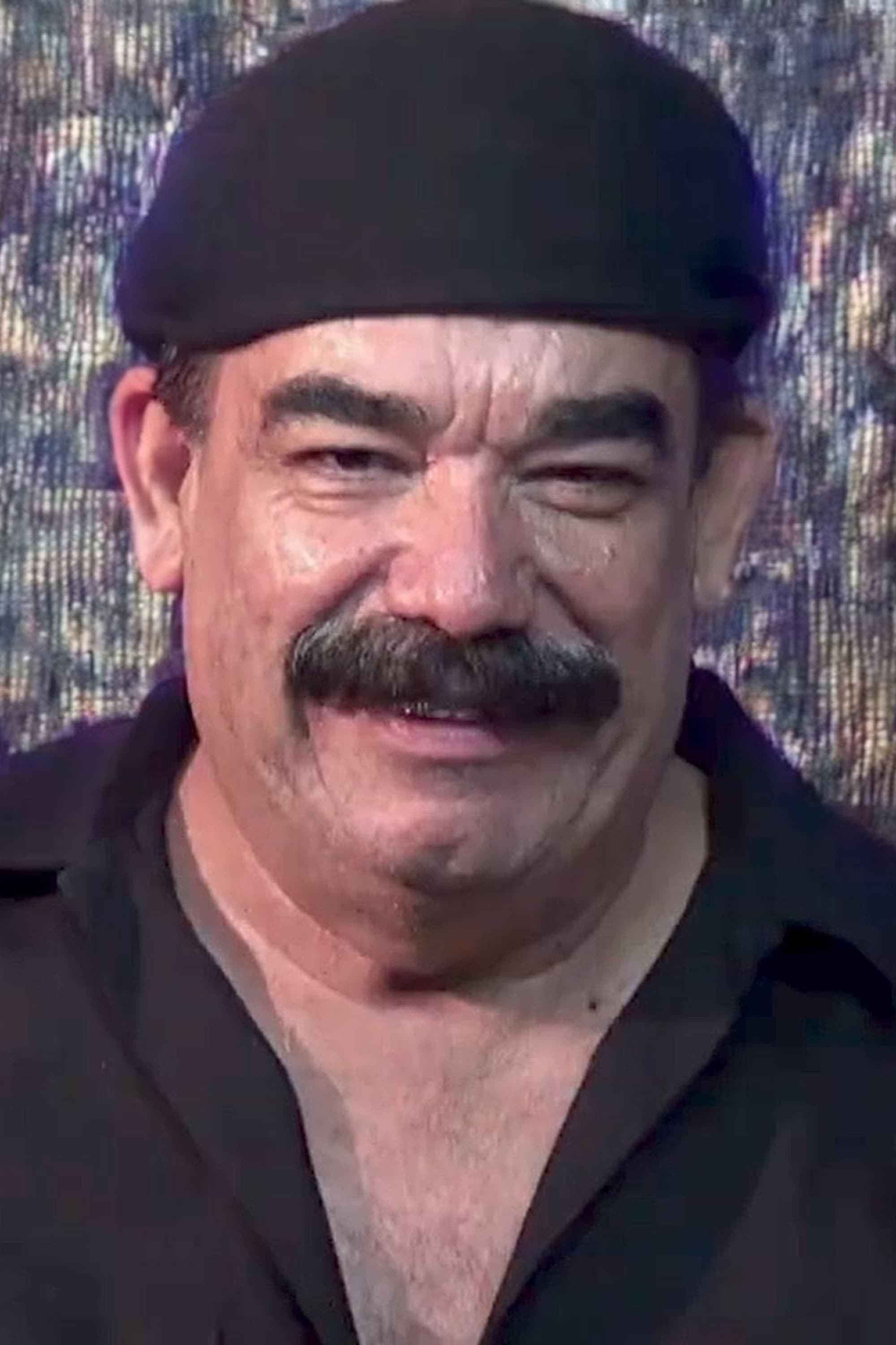 Carlos Méndez profile