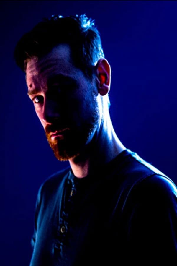 Robert Vardaros profile