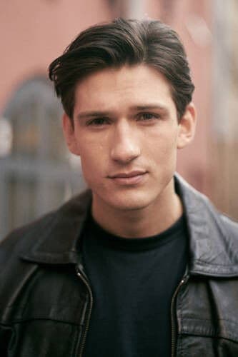 Isac Calmroth profile