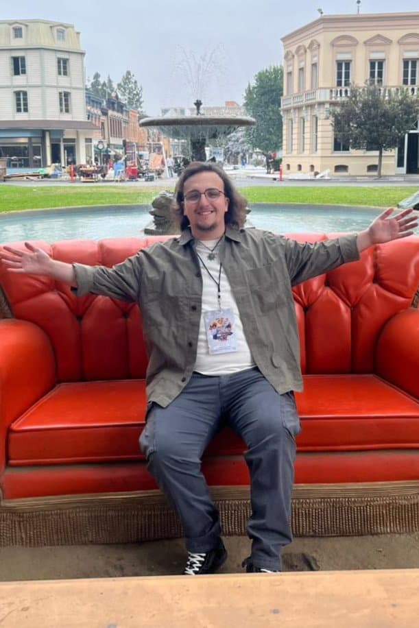 León Alanís profile