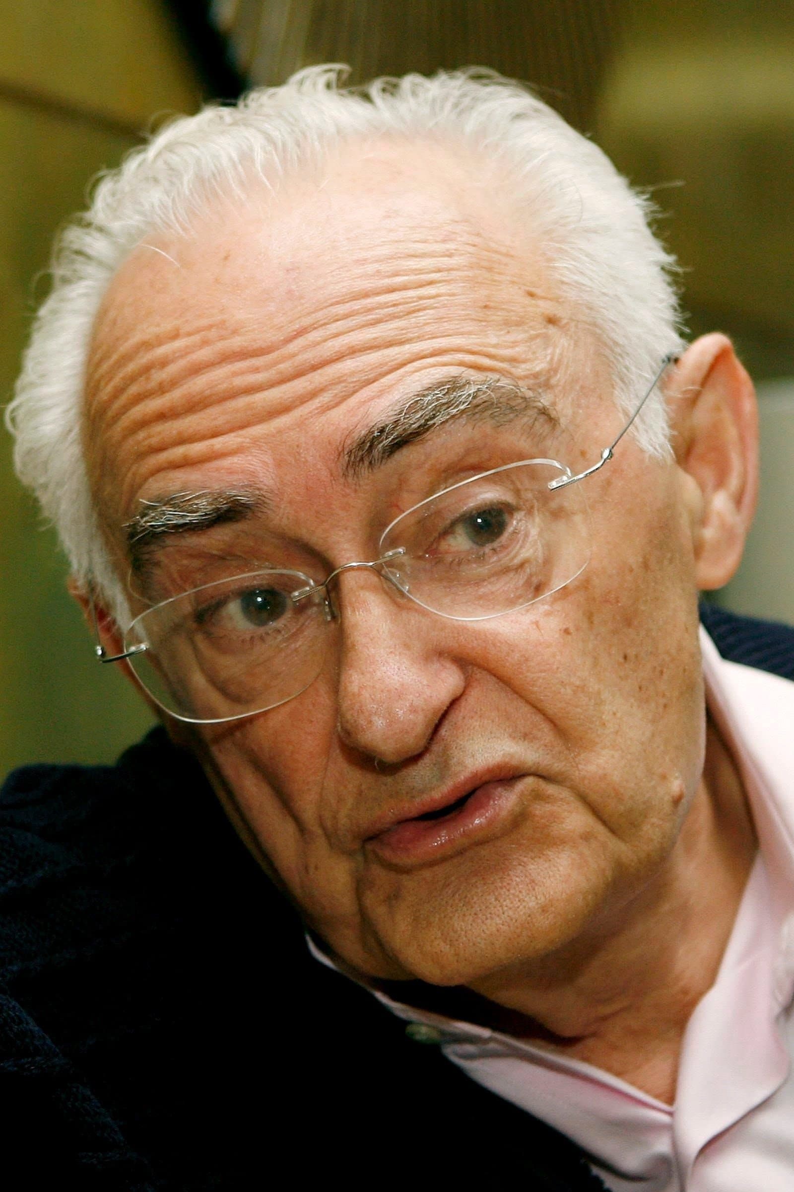 Eugenio Martín profile