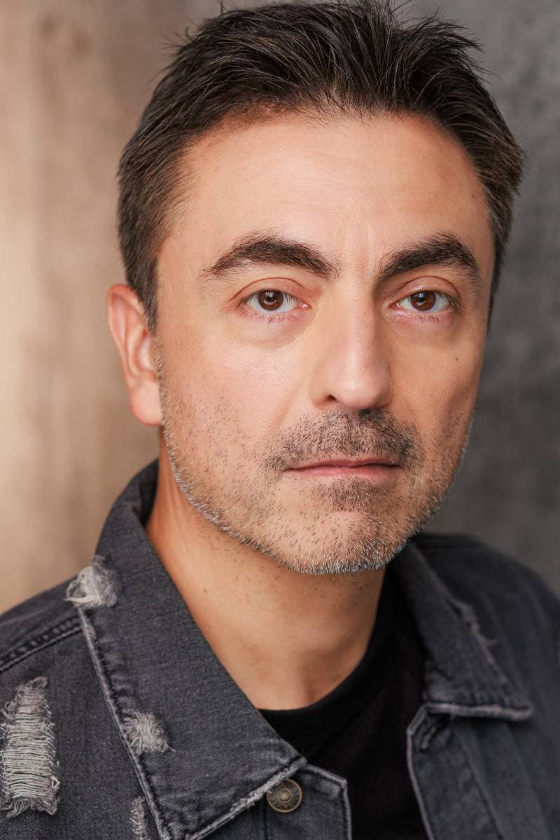 Raúl E. Peyret profile