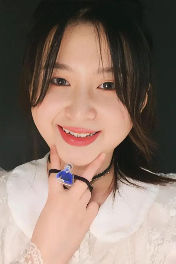 Zhu Rongrong profile