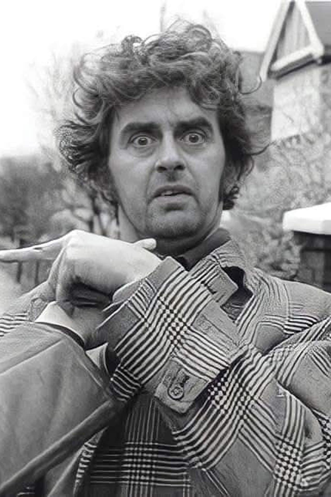 Ian MacNaughton profile