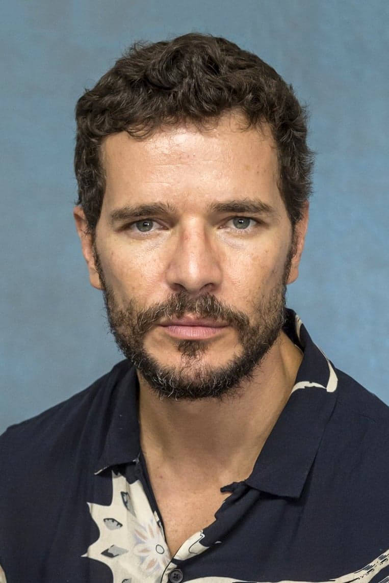 Daniel de Oliveira profile