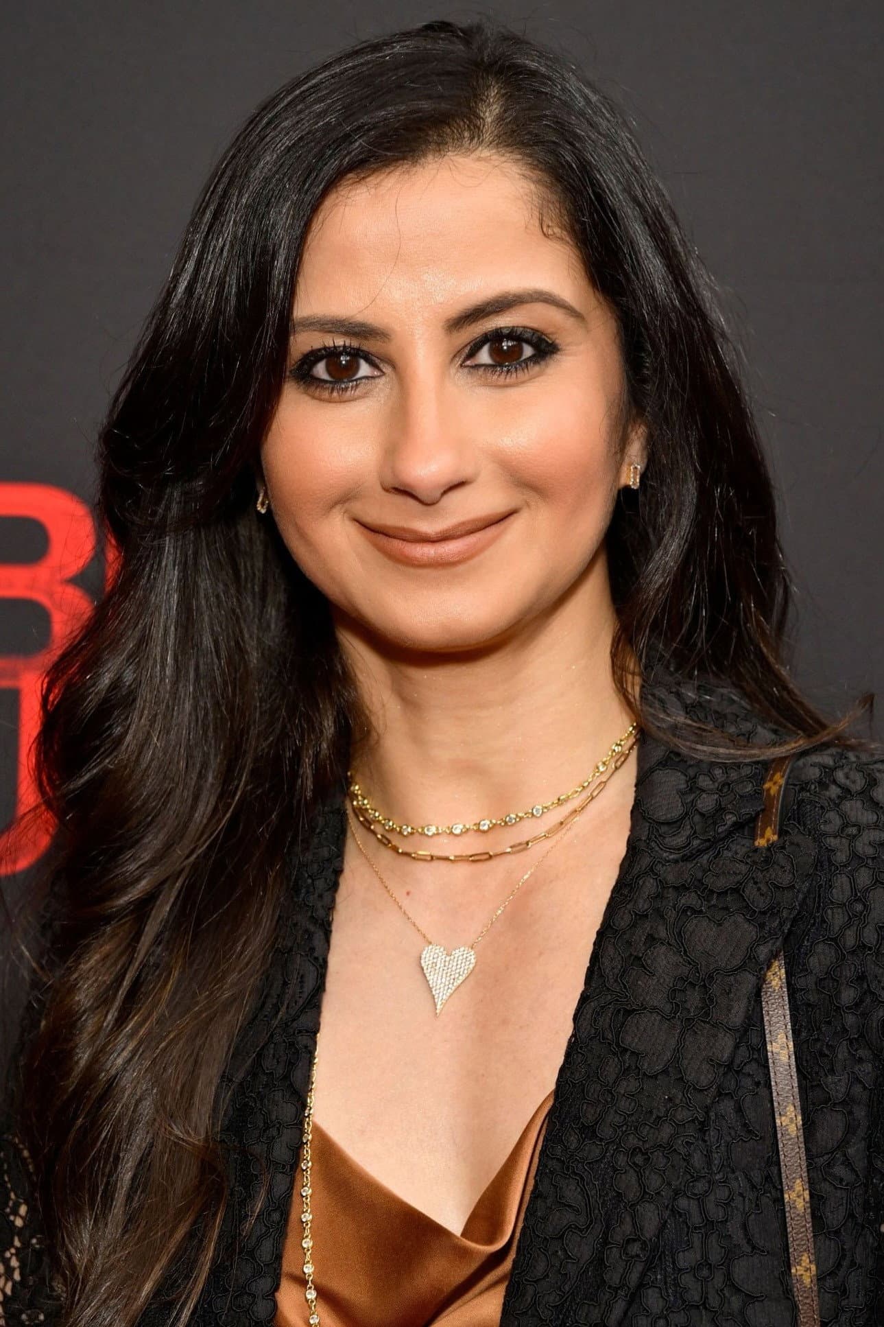 Shania Punjabi profile