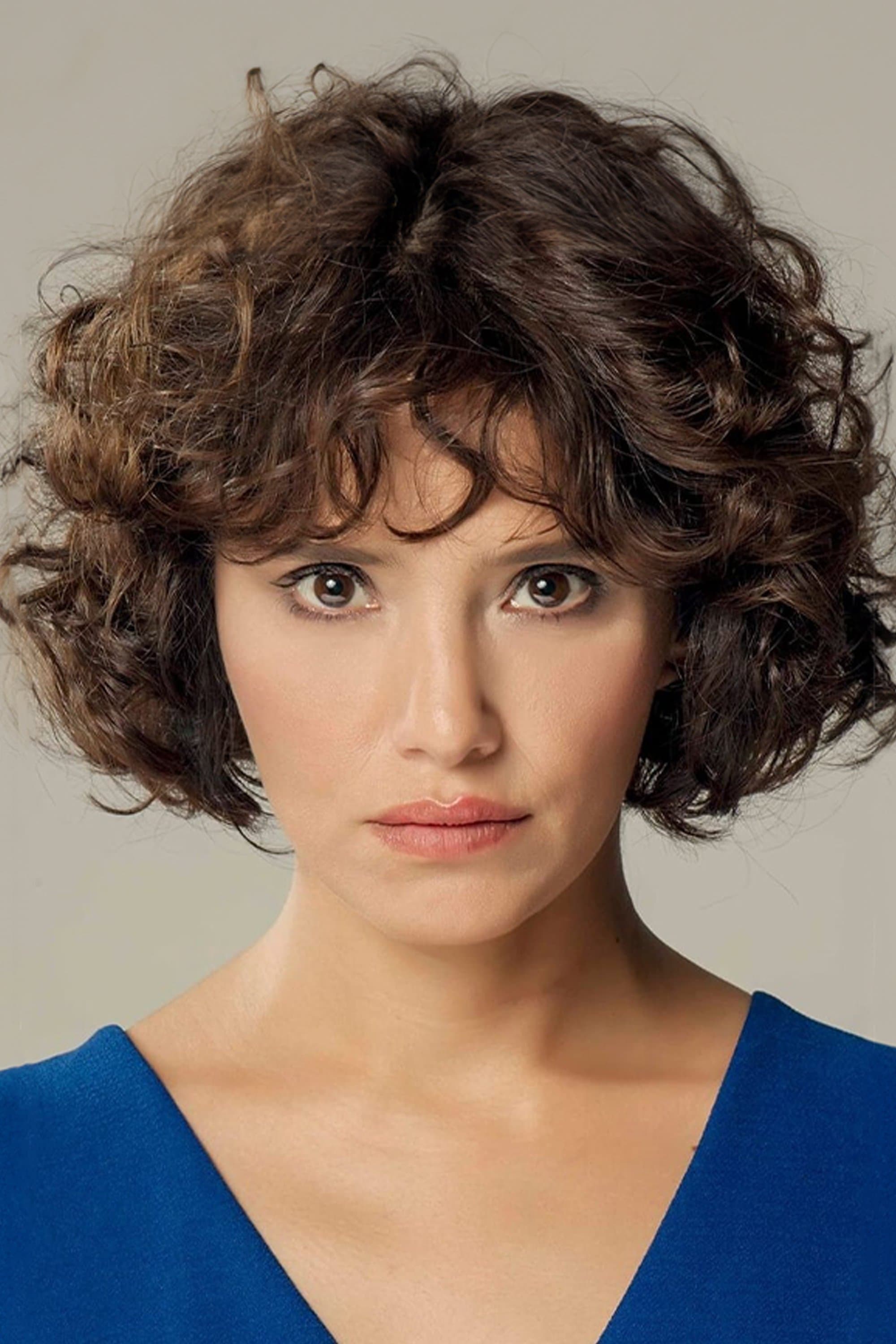 Nehir Erdoğan profile