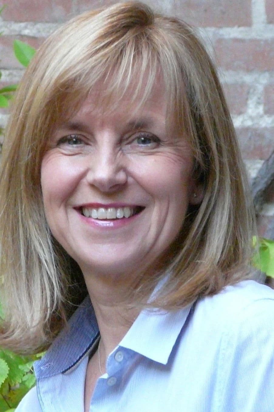 Azucena Rodríguez profile