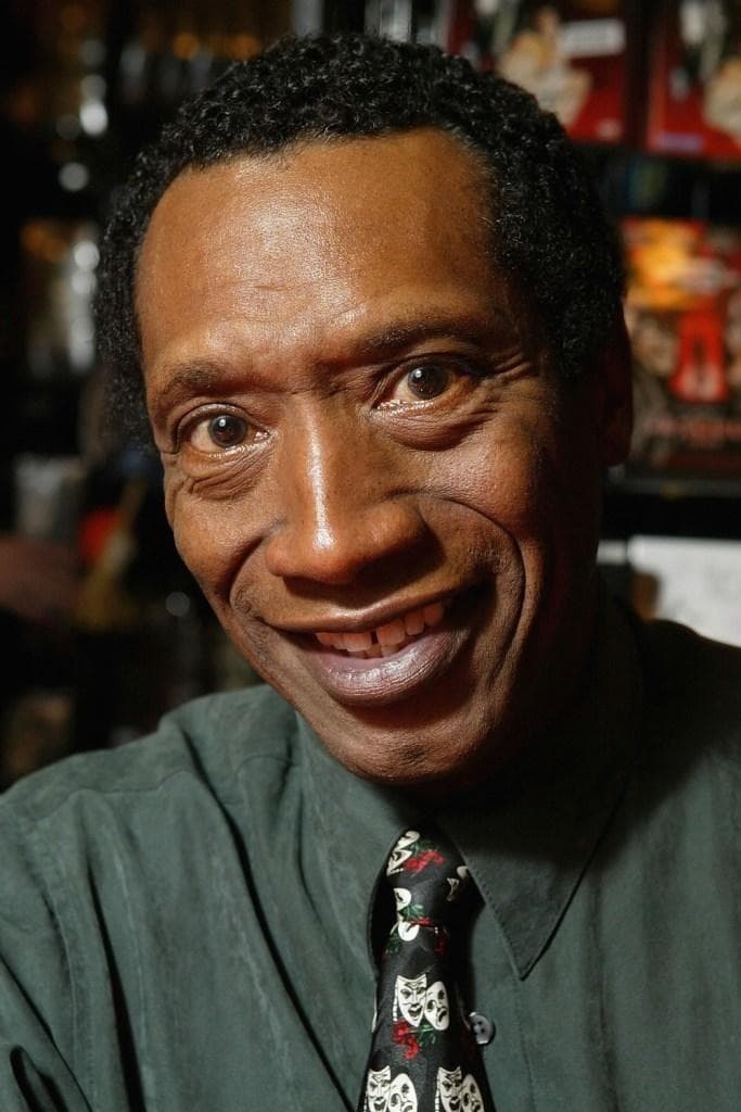 Lionel Mark Smith profile