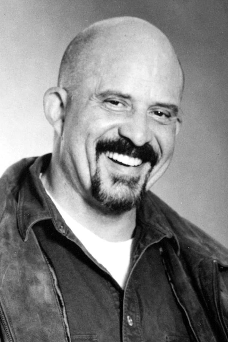 Tom Towles profile