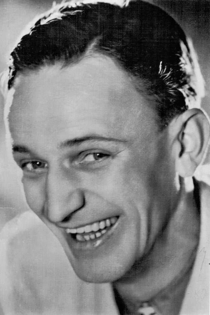 Curt Löwgren profile