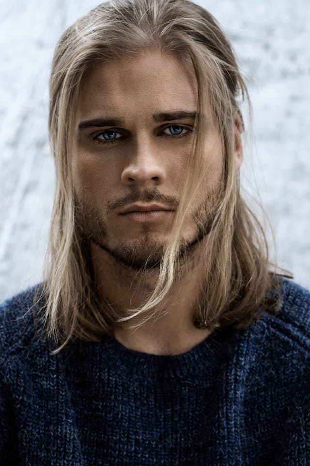 Rúrik Gíslason profile