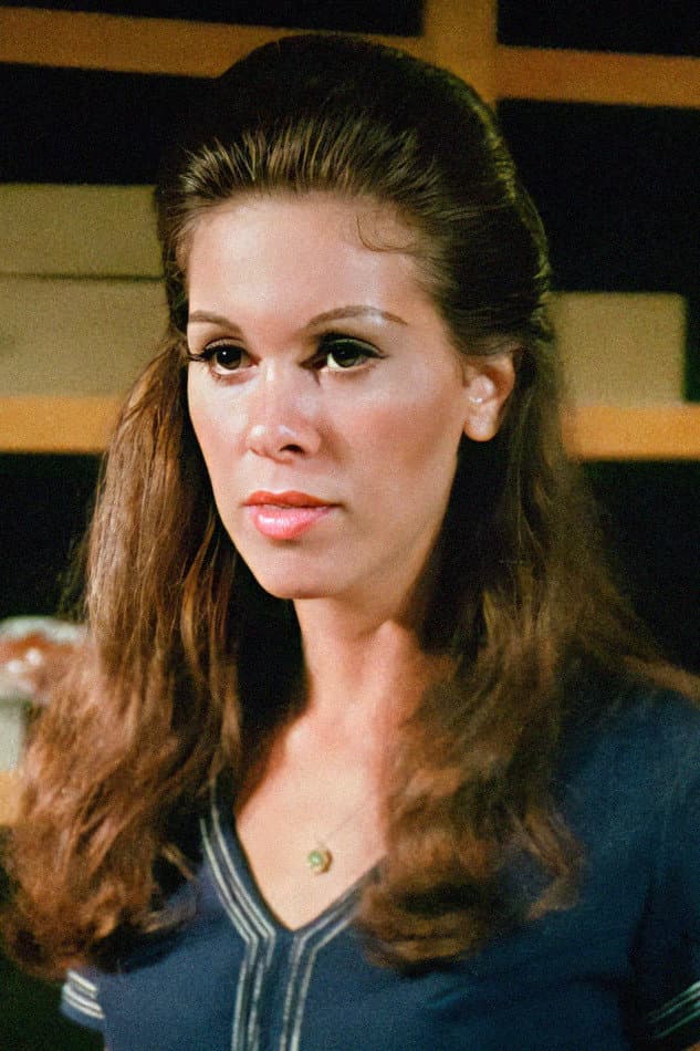 Elizabeth Marner-Brooks profile