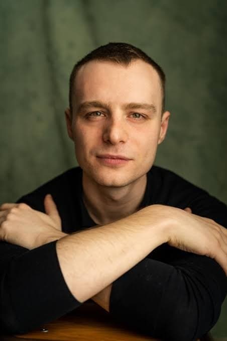 Luke Thallon profile