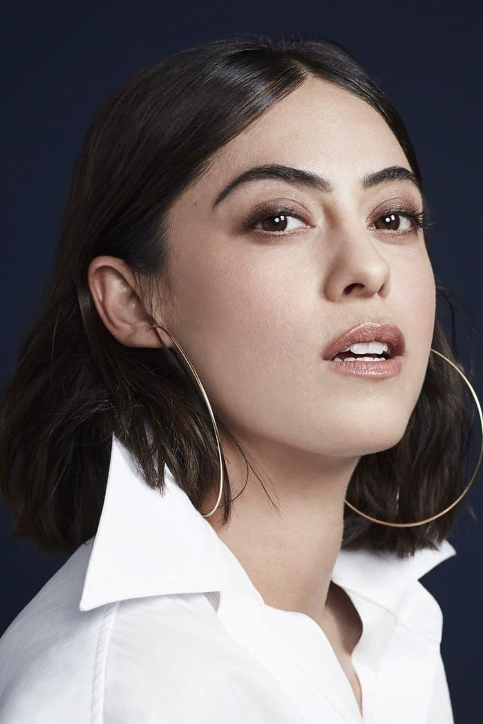 Rosa Salazar profile